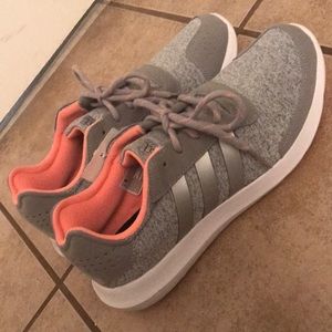 NWT women’s Adidas running shoes